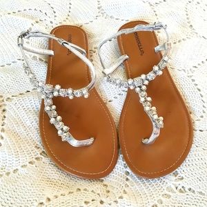 Marbella diamond and pearl thong sandals size 11